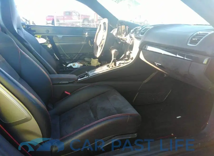 WP0AB2A82GK185732# 5