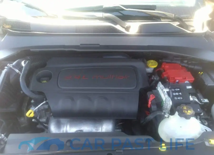 3C4NJDEB1MT524951# 10