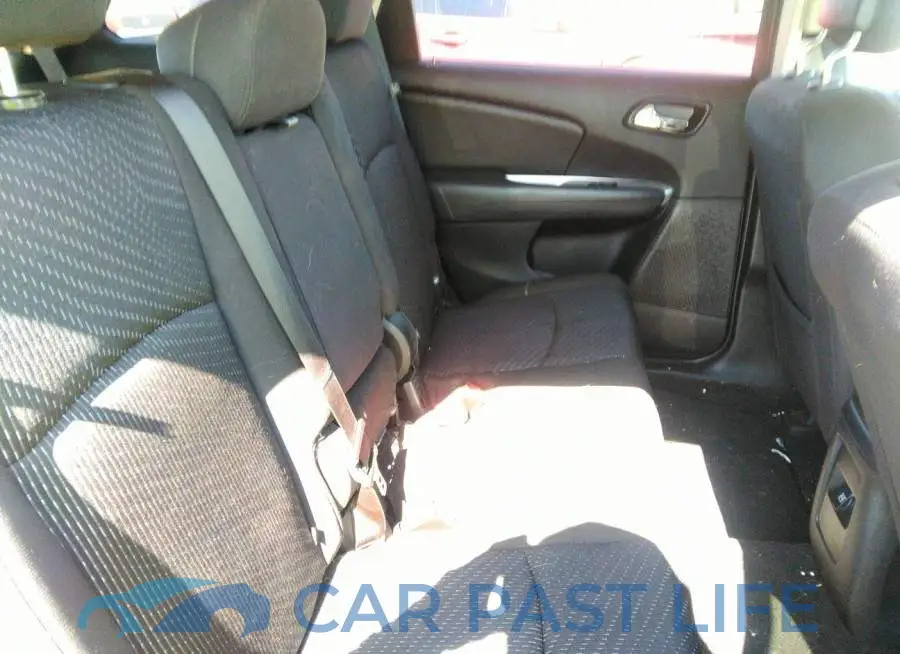 3C4PDCAB3HT528246# 8