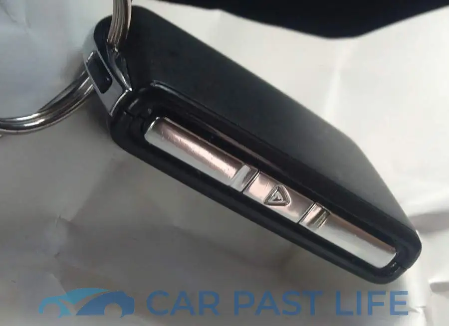 YV4A22PK4G1061905# 11