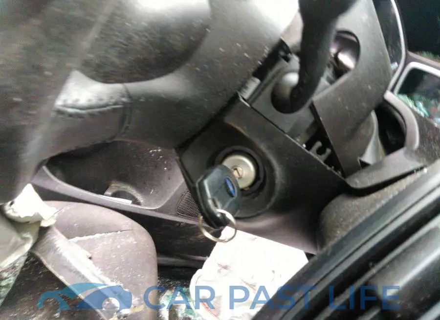 1FADP3F28FL261686# 11