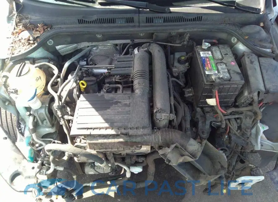 3VW2B7AJ0HM316538# 10