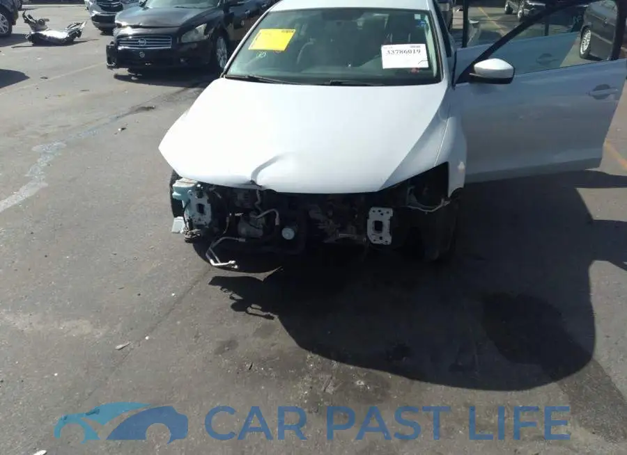 3VW2B7AJ0HM316538# 6