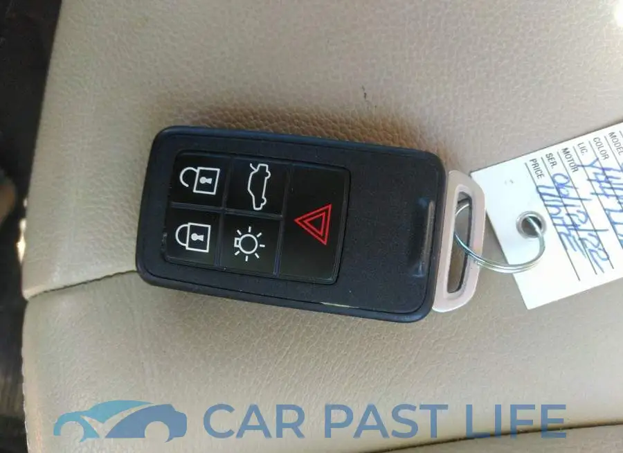 LYV402HK0JB172679# 11