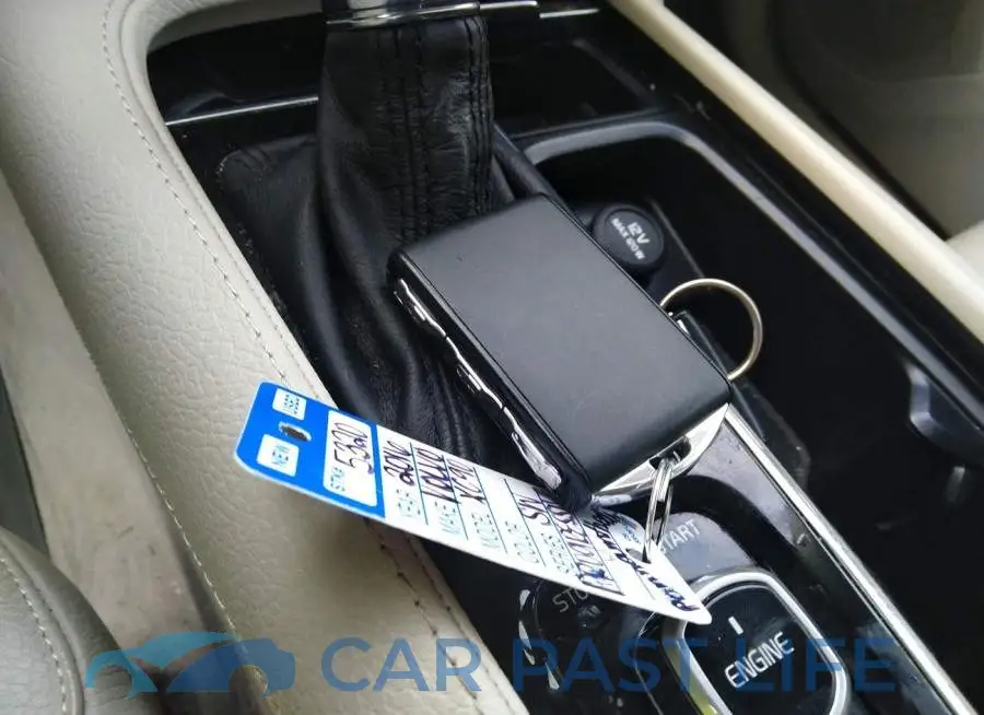 YV4A22PK0G1087529# 11