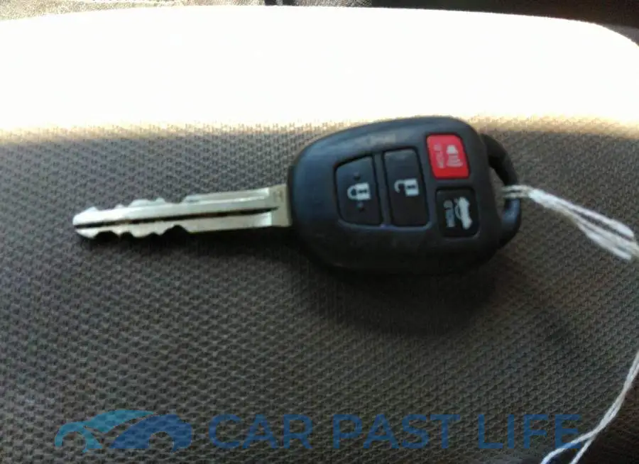 2T1BURHE8GC612061# 11