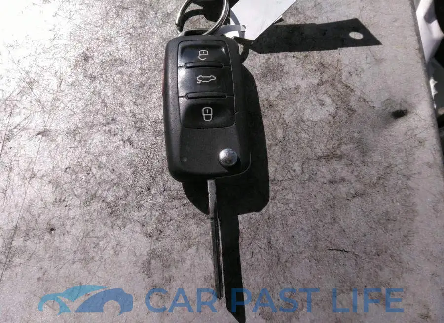 WVGAV7AX3FW115199# 11