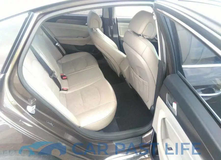 5NPE34AF8FH216049# 8