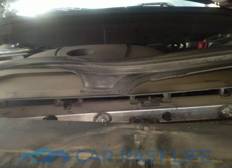 YV4102PK2M1760659# 10