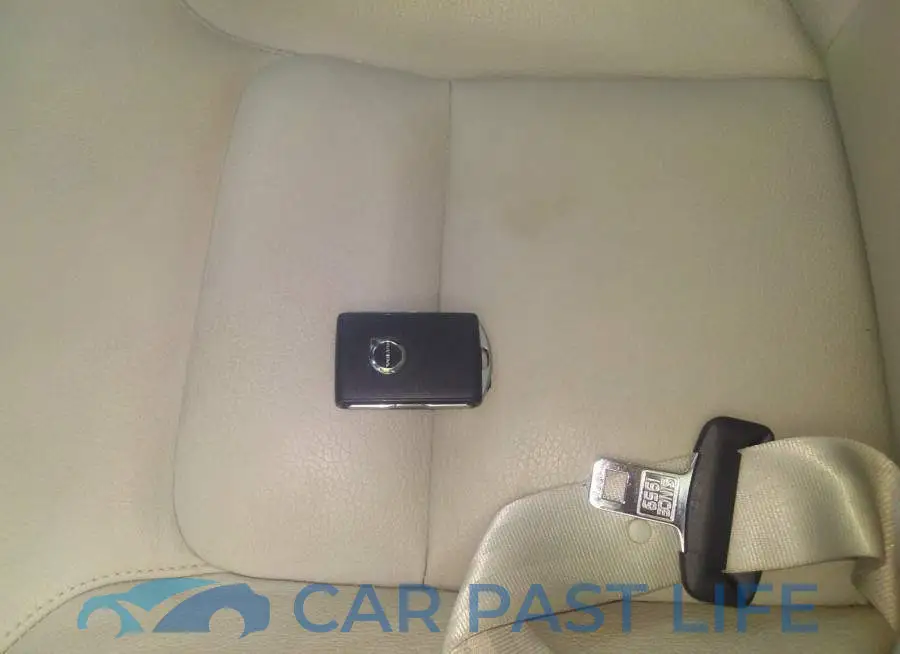 YV4102PK2M1760659# 11