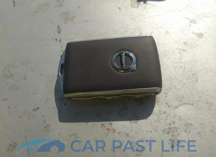 YV4162UM5L2174972# 11