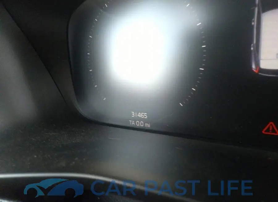 YV4162UM5L2174972# 7