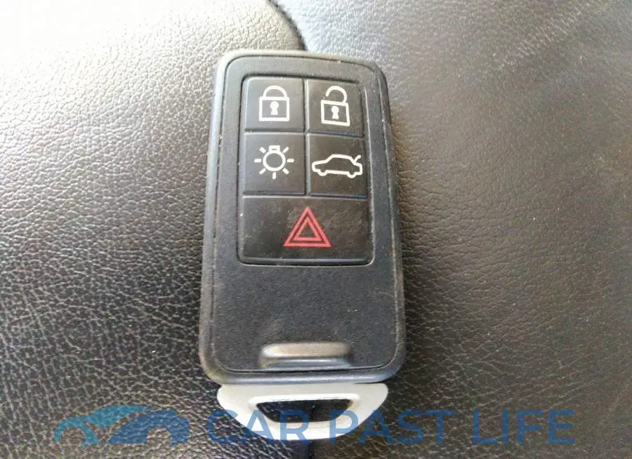 YV440MDU9H2148702# 11