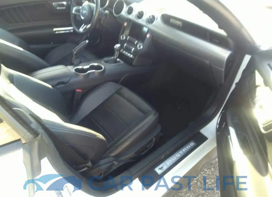 1FATP8UH5N5118973# 5