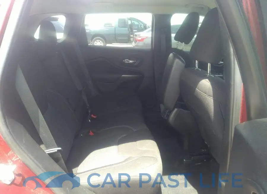 1C4PJLCB3LD642042# 8