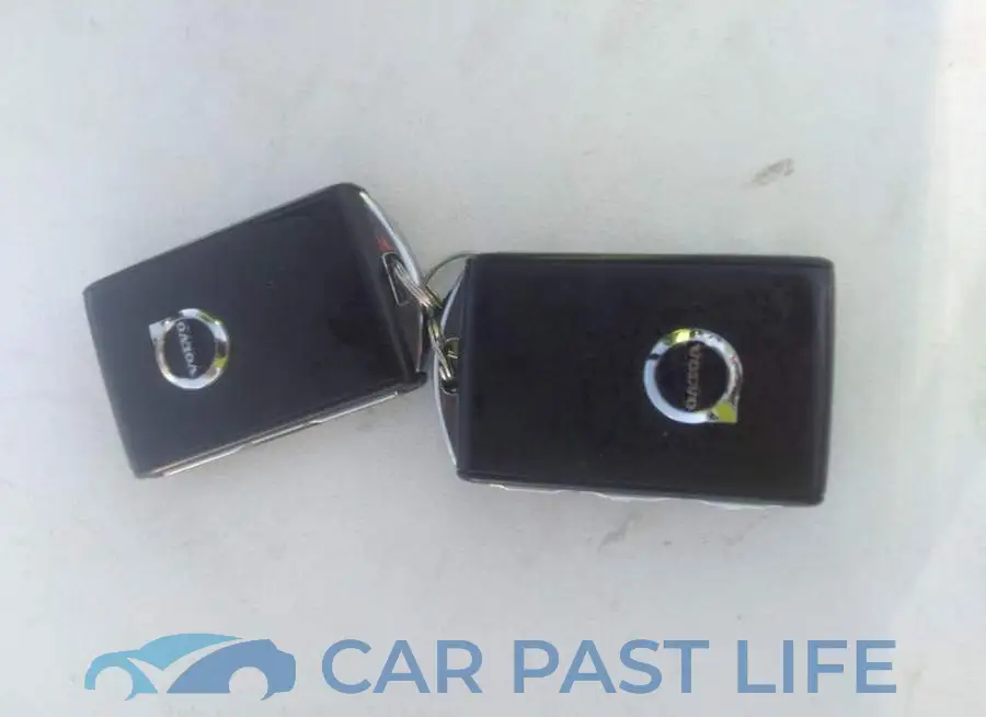 YV4A22PK1L1538512# 11