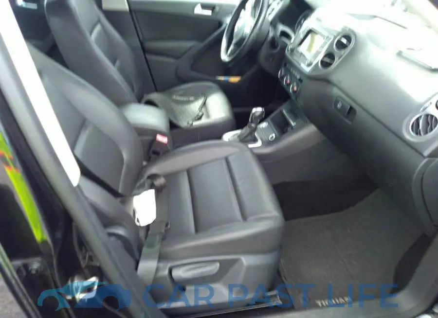 WVGAV7AX5GW515587# 5