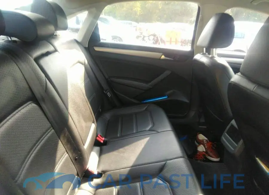 1VWAS7A34FC045544# 8