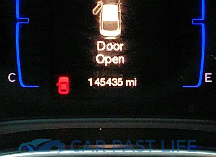 1C3CCCAB4FN571139# 7