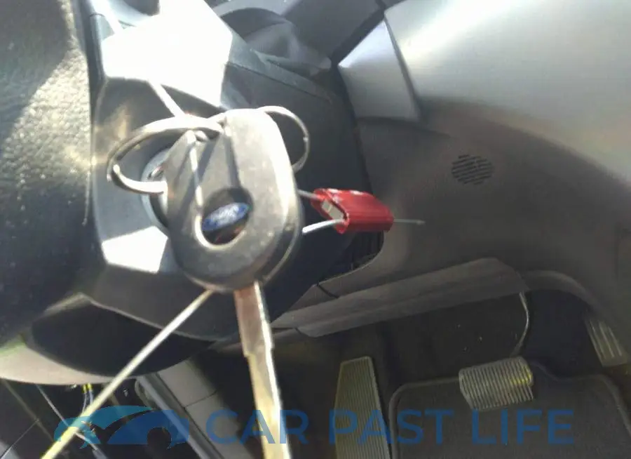 1FMCU0G72GUA10631# 11