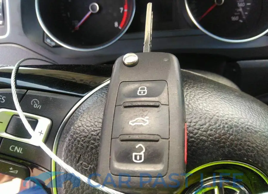 3VW2B7AJ8HM241099# 11