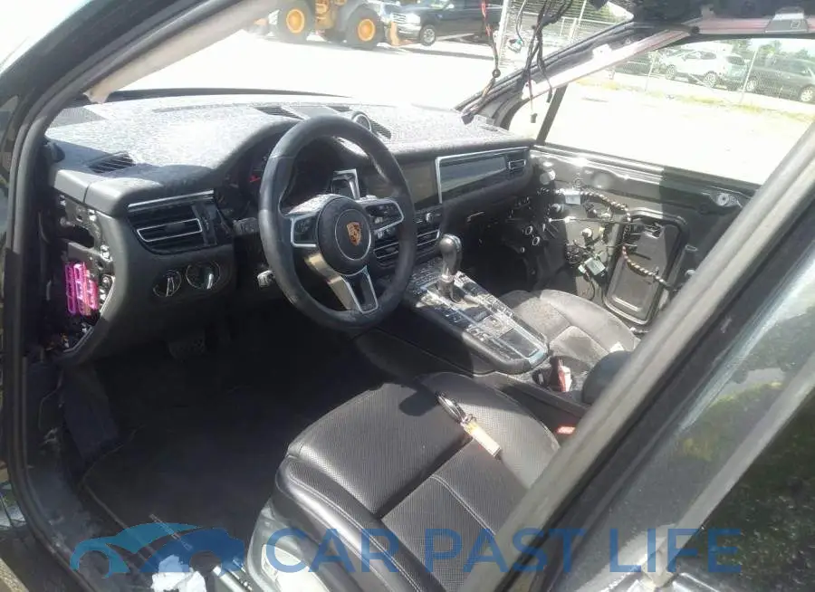 WP1AA2A57LLB08639# 5