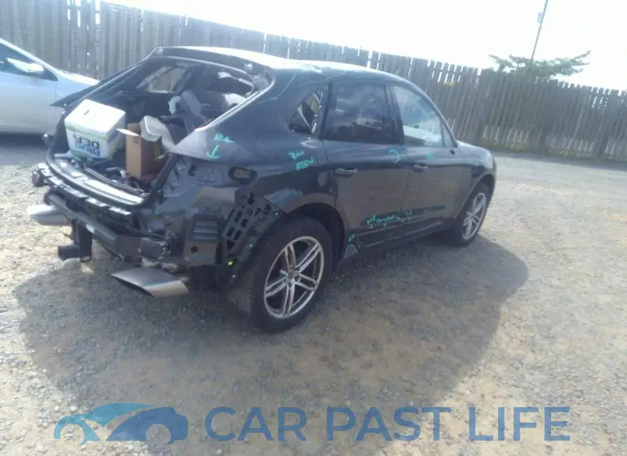 WP1AA2A57LLB08639# 4