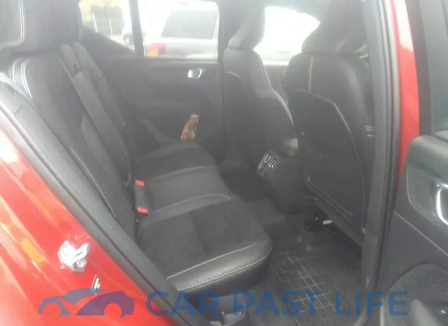 YV4162UM4M2509799# 8