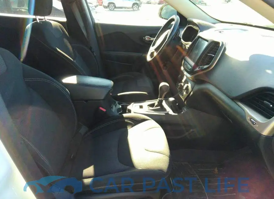 1C4PJMCB8FW556868# 5