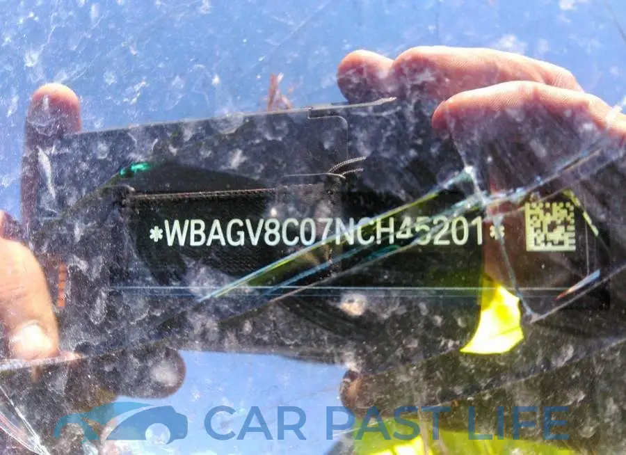WBAGV8C07NCH45201# 9