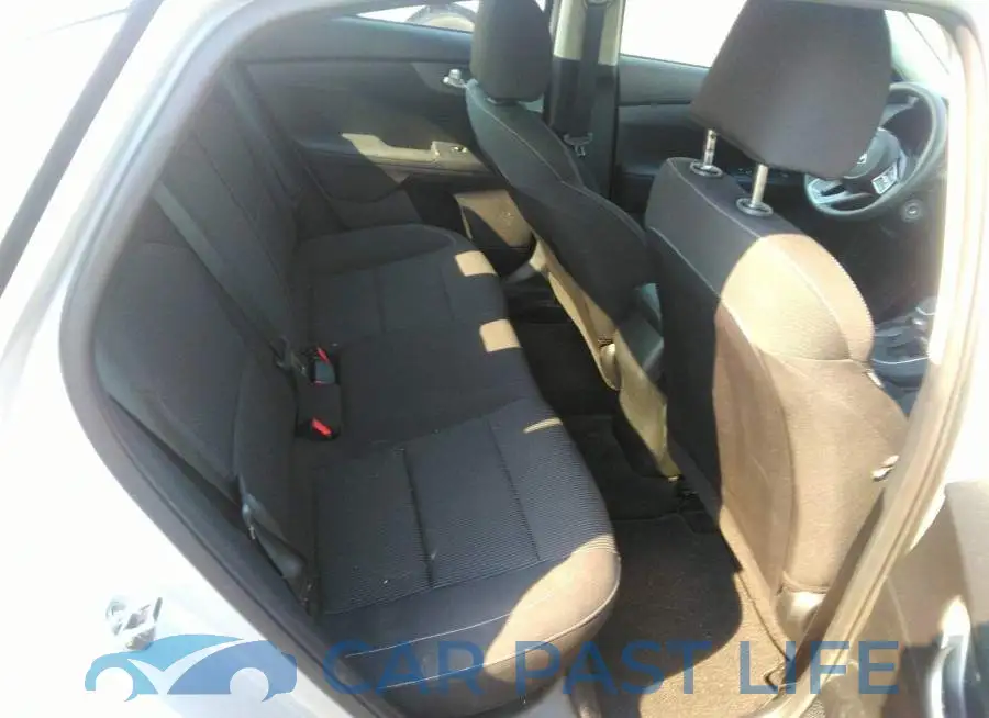 3KPF24AD4LE243299# 8