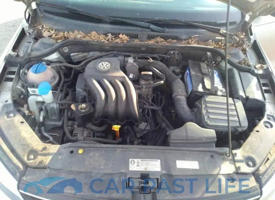 3VW2K7AJ4FM299885# 10