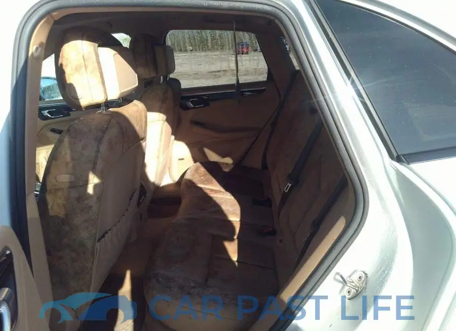 WP1AA2A50HLB02883# 8