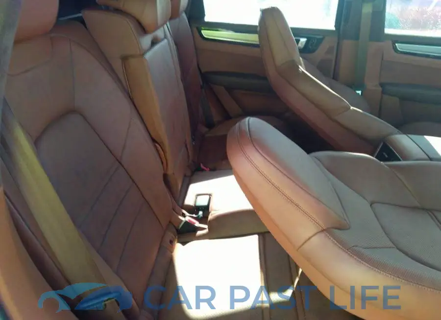 WP1AF2AY8LDA39045# 8