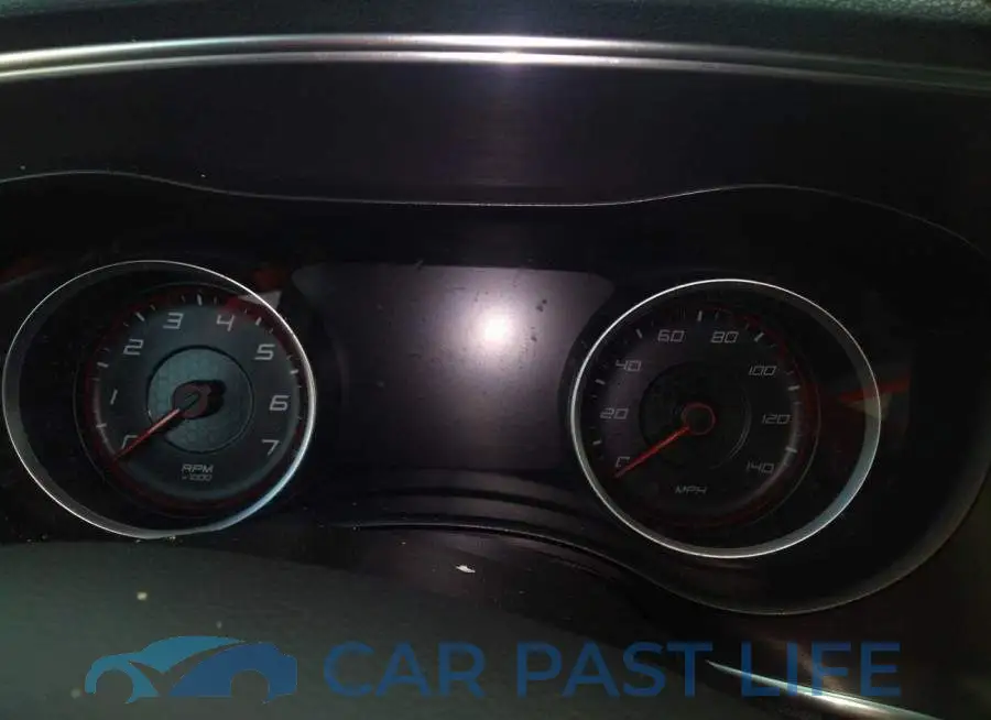 2C3CDXBG4FH870136# 7