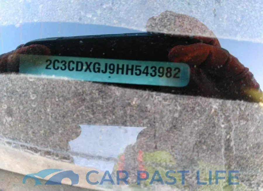 2C3CDXGJ9HH543982# 9