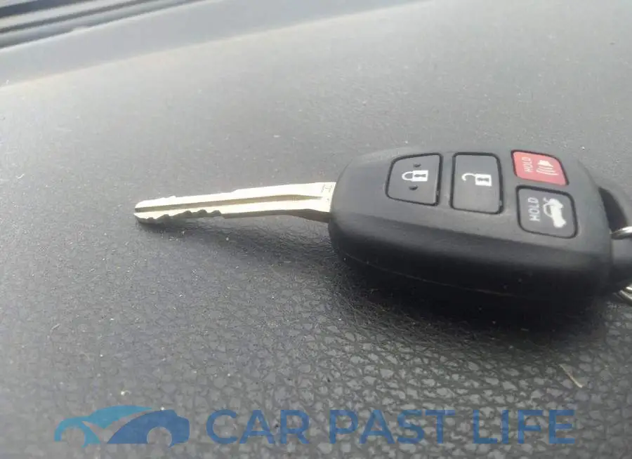 2T1BURHE9HC908675# 11