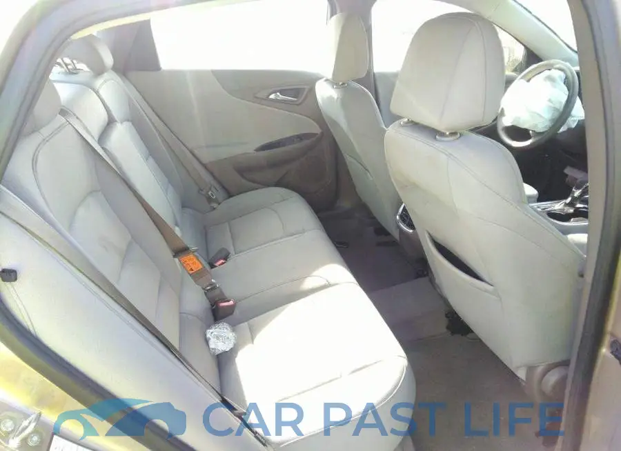 1G1ZD5ST8NF112042# 8