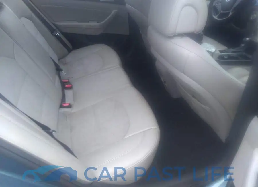 5NPE34AF3FH218582# 8