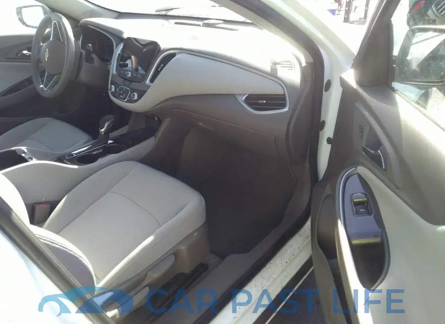 1G1ZB5ST6NF190924# 5