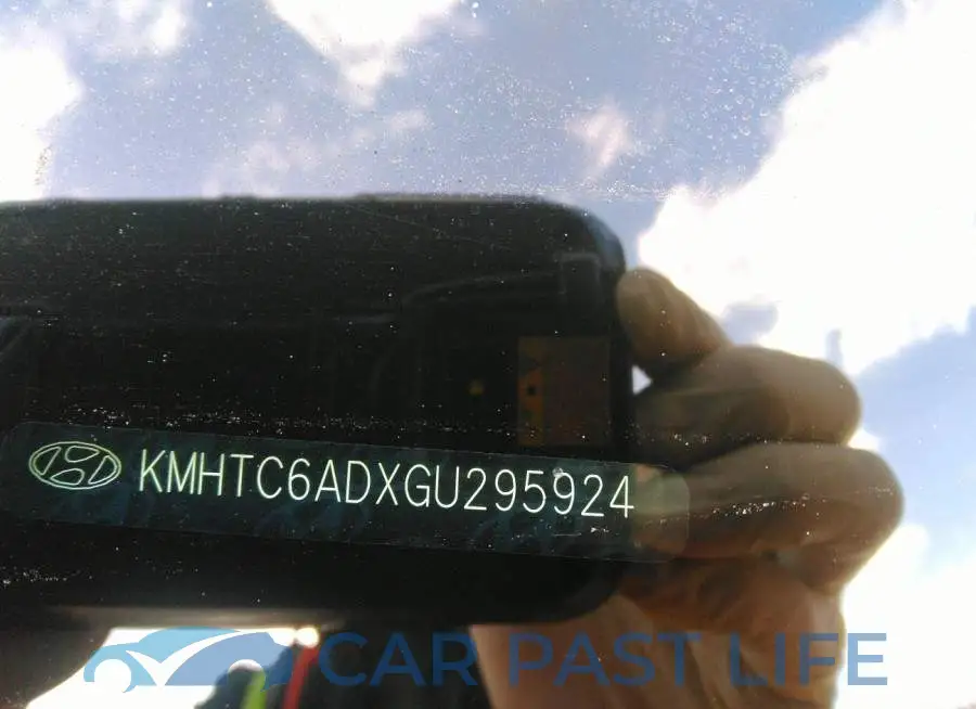KMHTC6ADXGU295924# 9