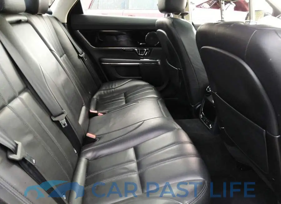 SAJWA1CZ9F8V82019# 8