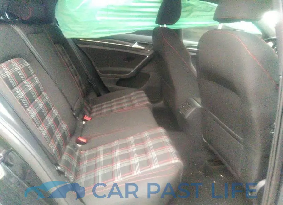 3VW4T7AU0FM029486# 8