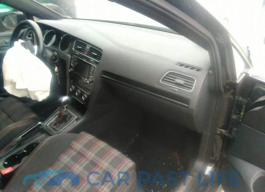 3VW4T7AU0FM029486# 5