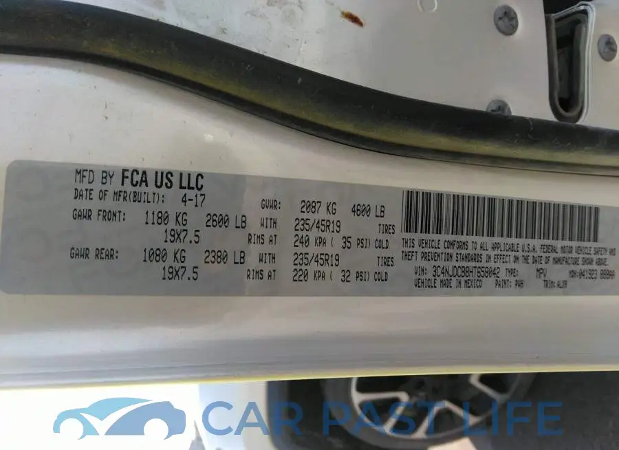 3C4NJDCB8HT658042# 9