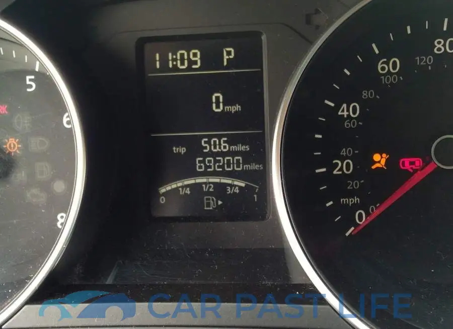 3VW2K7AJ8FM209959# 7