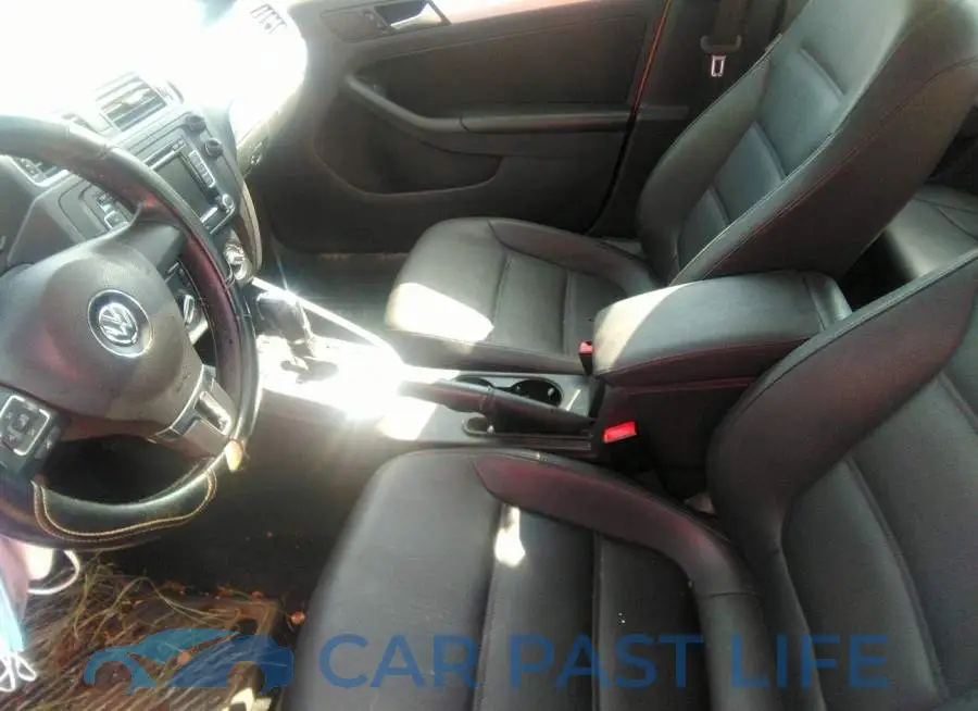 3VWLL7AJ0CM405973# 5