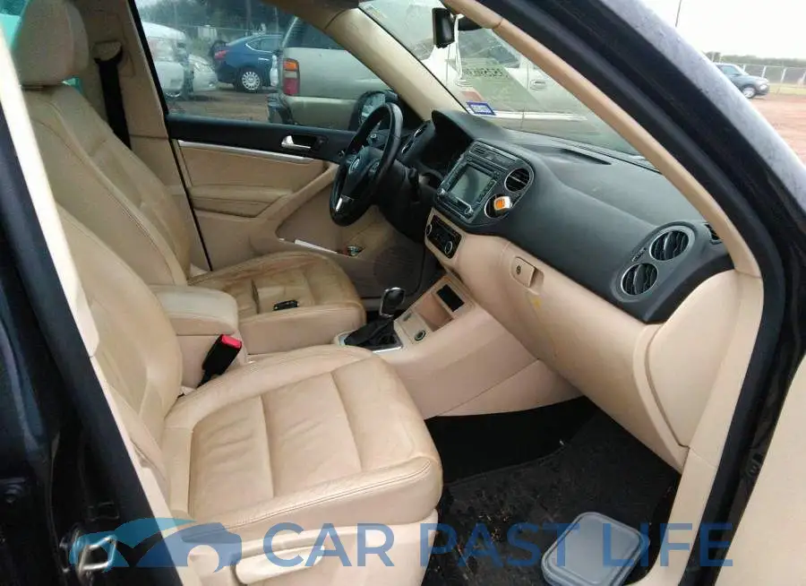 WVGAV7AX2CW567768# 5