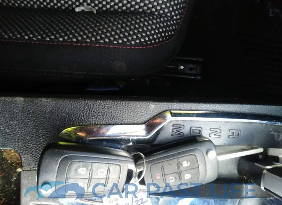 2GKALREK8F6318897# 11