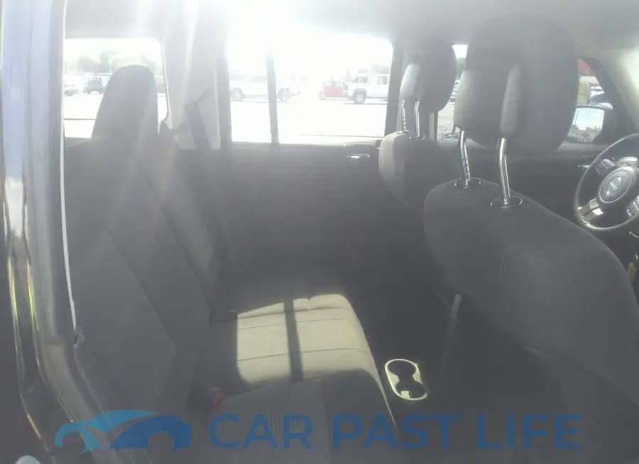 1C4NJPBA3CD579287# 8